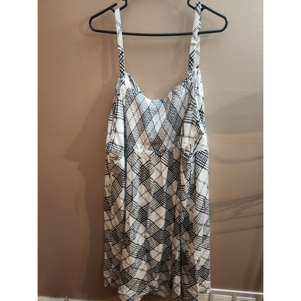 Torrid Midi Lenny Sweetheart Neck Sleeveless Smocked Back Dress Size 6X NWT - Picture 6 of 6
